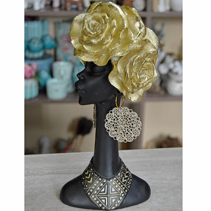 Сувенир полистоун Африканка с золотыми розами в волосах, 28,5 см